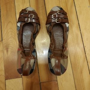 Burberry ballerina